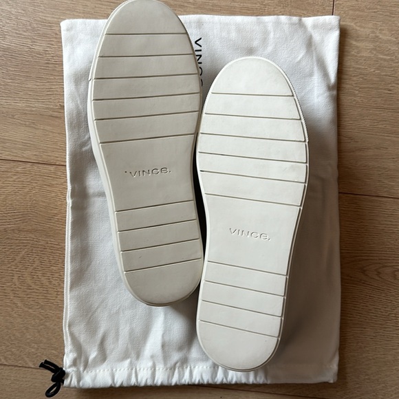 Vince. Blair slip on black sneaker (US 7) - Picture 10 of 12